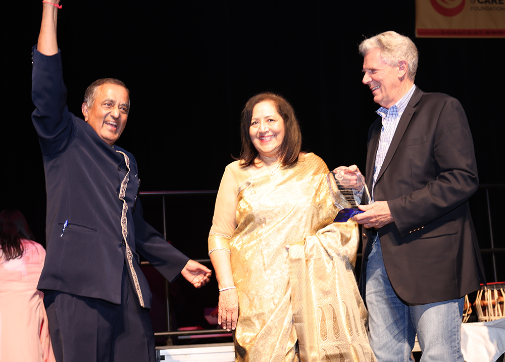 Past President and BOT member Sharad Shah & Women's Empowerment Chair Ketki Shah celebrating alongside chief guest Congressman Frank Pallone 